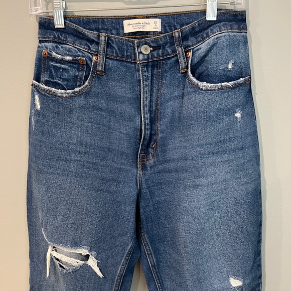 Abercrombie Ankle Straight Ultra High Rise 27/4L - Picture 2 of 5